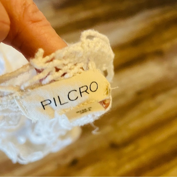 Pilcro Long-Sleeve Eyelet Cutwork Blouse - Picture 8 of 9